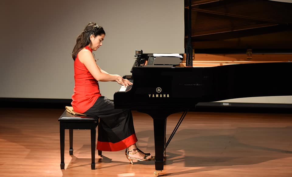 Pianista valdiviana Carla Sandoval ofrecerá concierto en el Teatro Regional Cervantes