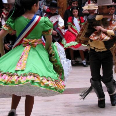 [Columna de opinión]La Cueca: Un Latido Nacional que Une a Mariquina